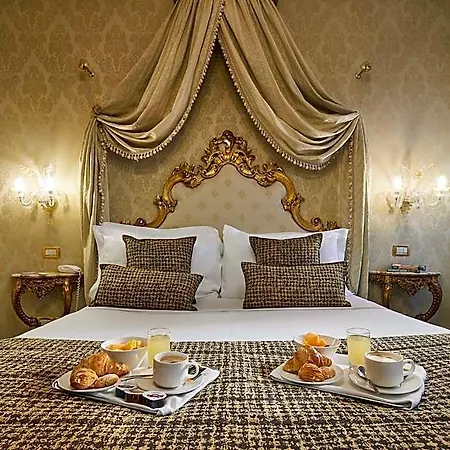 Orsaria 3* البندقية